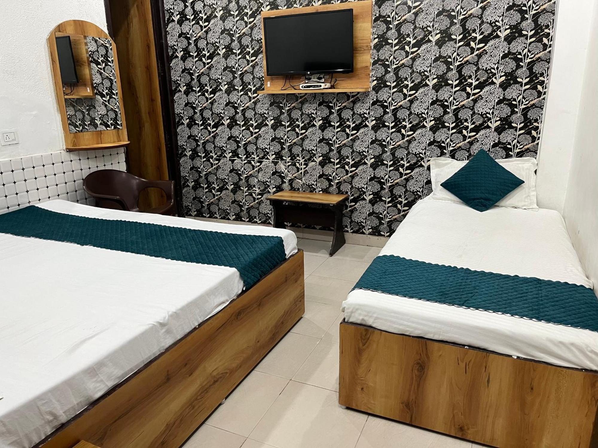 Sharma'S Bnb Amritsar Exterior photo